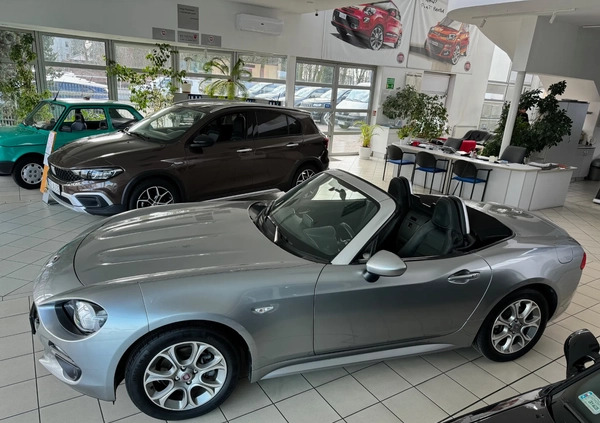 Fiat 124 Spider cena 78800 przebieg: 79800, rok produkcji 2019 z Lwówek małe 121